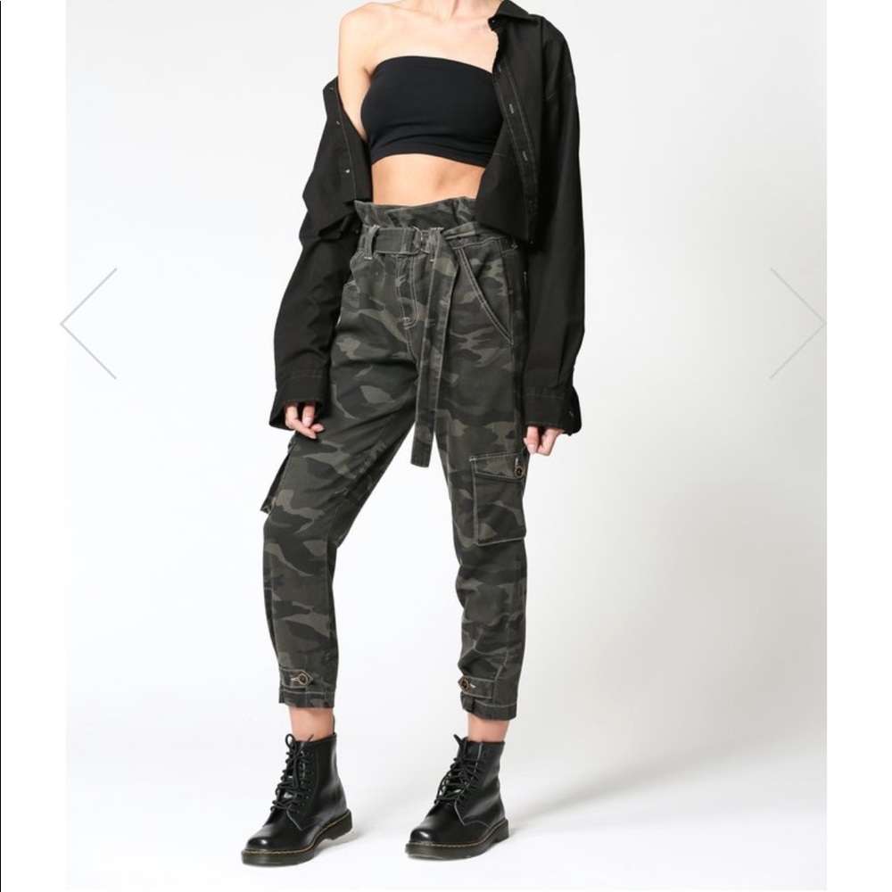 Hidden ZOEY camouflage cargo paperbag mom jeans